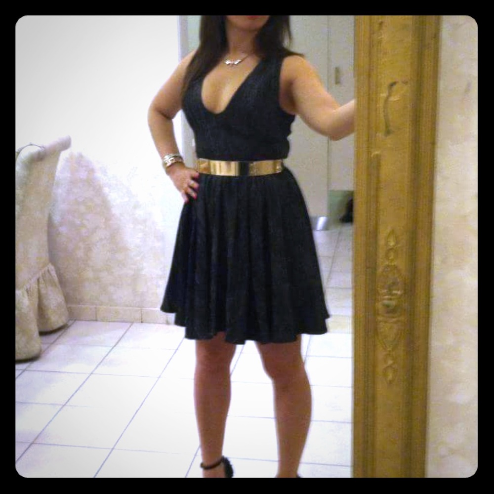 LIKE NEW ARMANI EXCHANGE DRESS